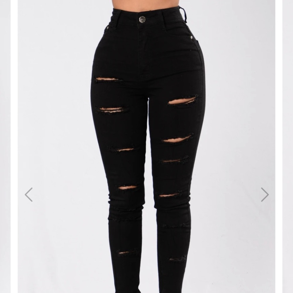 FASHION NOVA JEANS